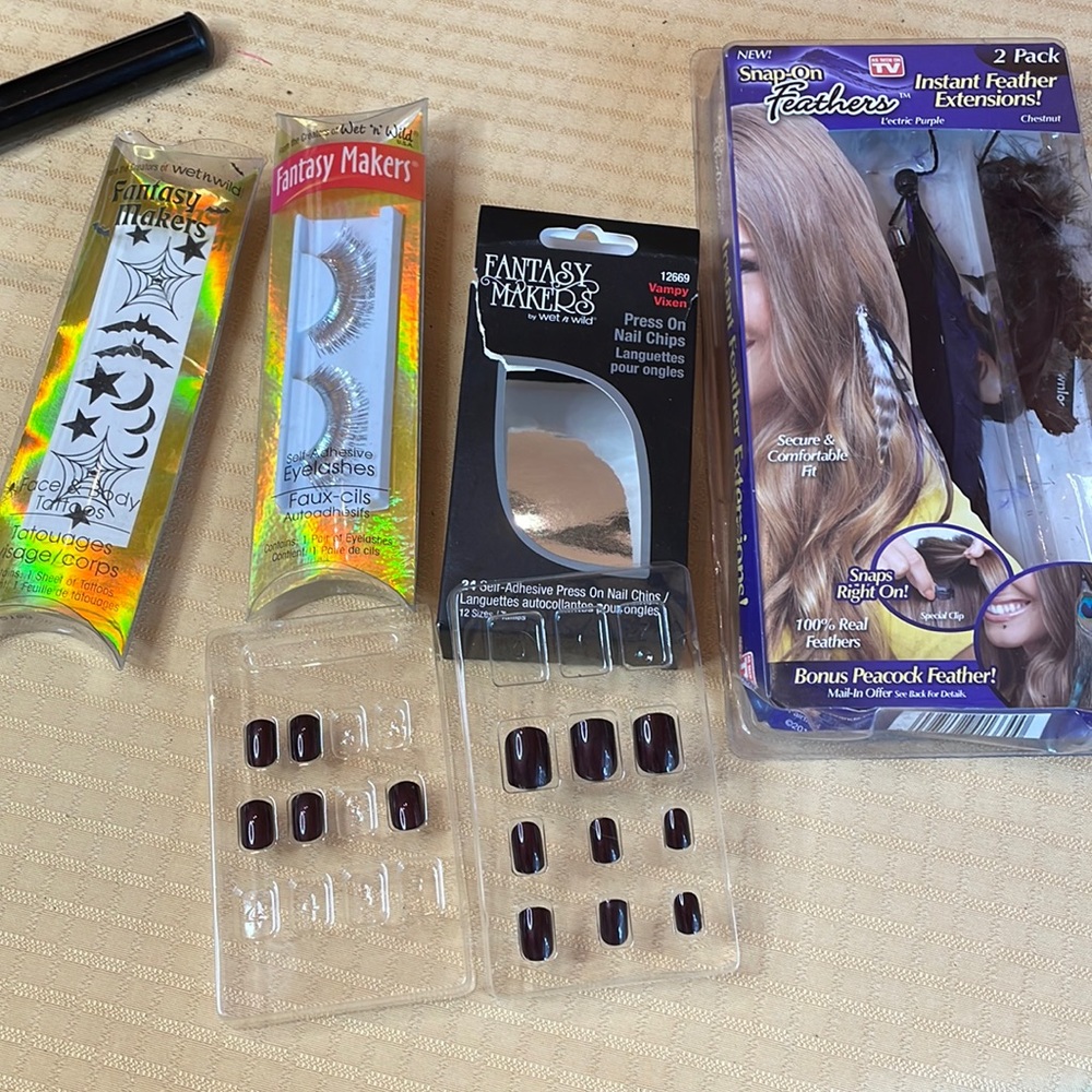Dress up accessories